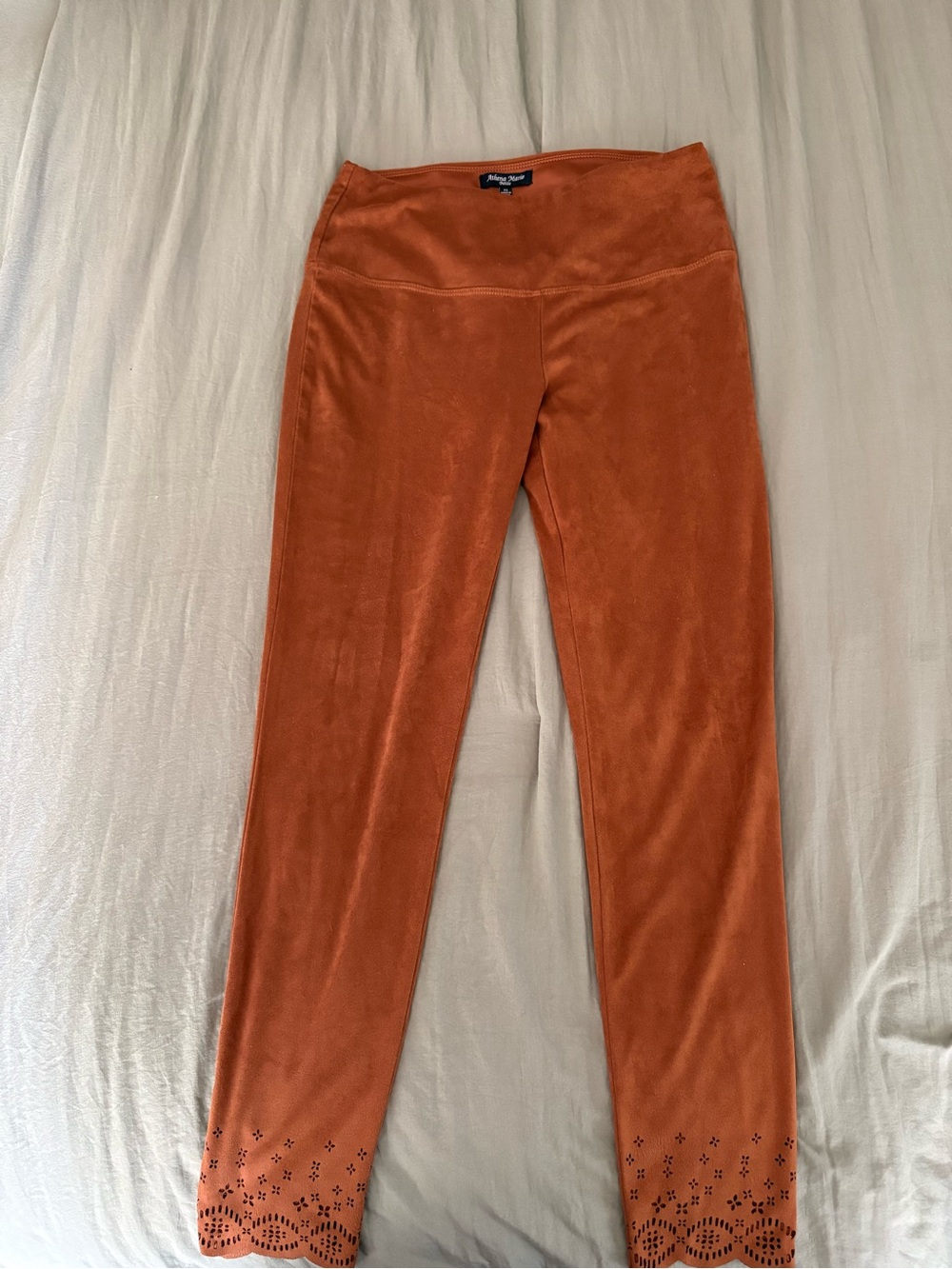 High-Waist Velour Leggings with Laser-Cut Hem - Caramel